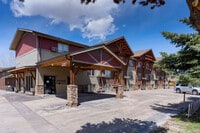 Property - Oxbow Apartments
