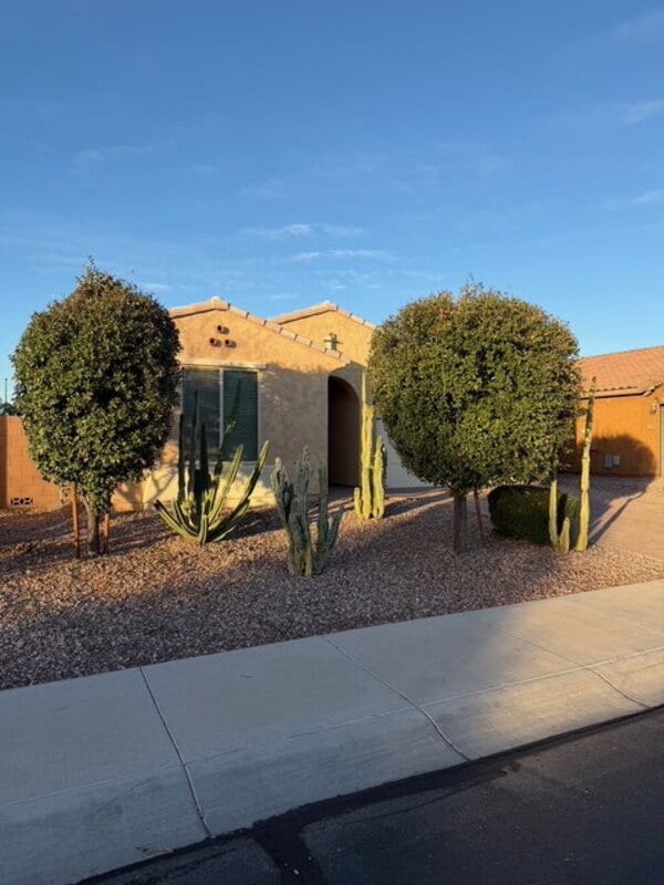 Building Photo - 2764 E Cherry Hill Dr