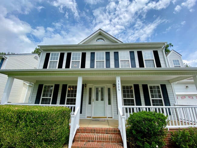 Building Photo - 1305 Ujamaa Dr