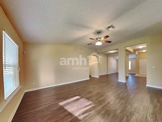 Building Photo - 884 Bonaparte Landing Ct