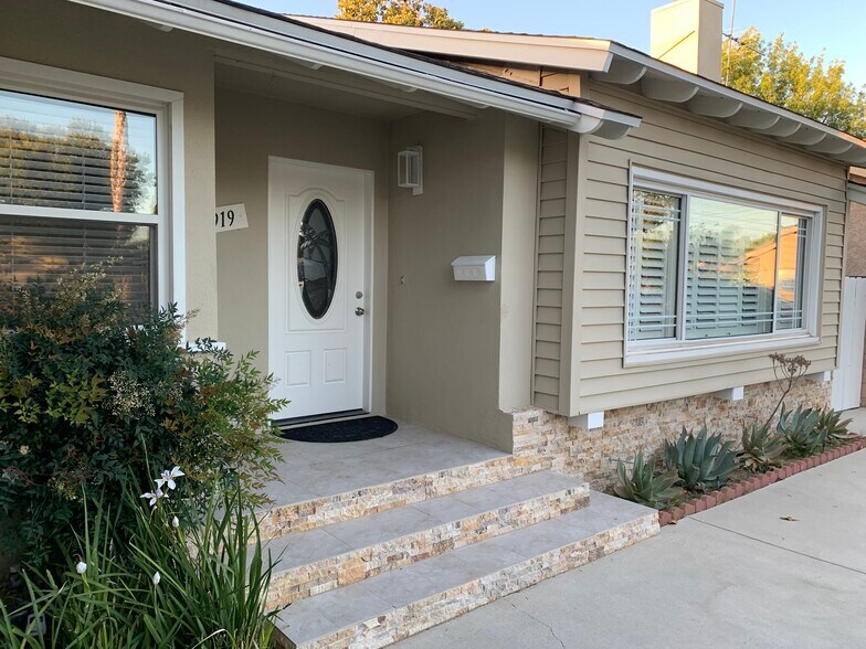 Building Photo - 18919 Liggett St