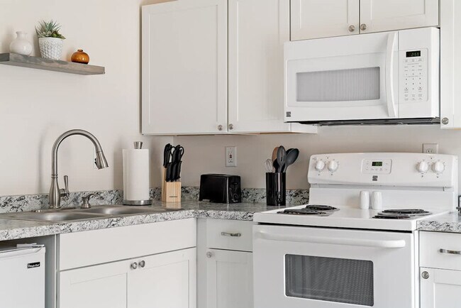 Building Photo - 3273 2530 S