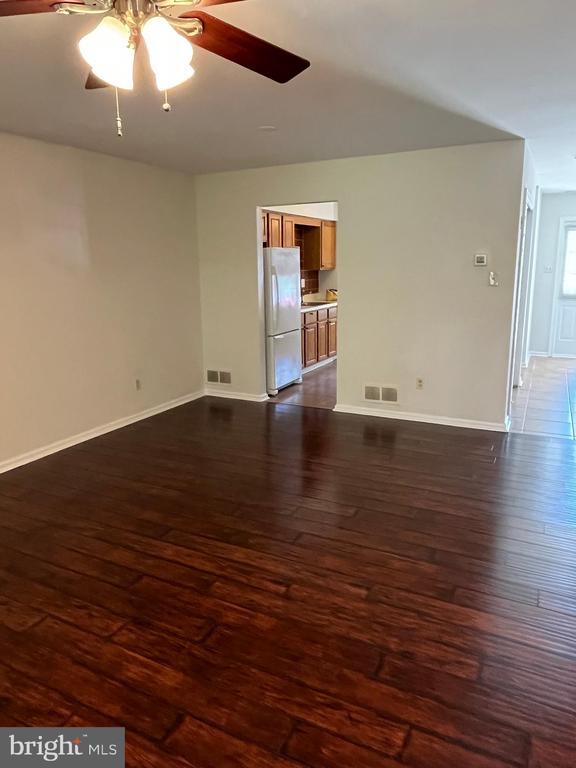 Building Photo - 32 Wyckwood Ct