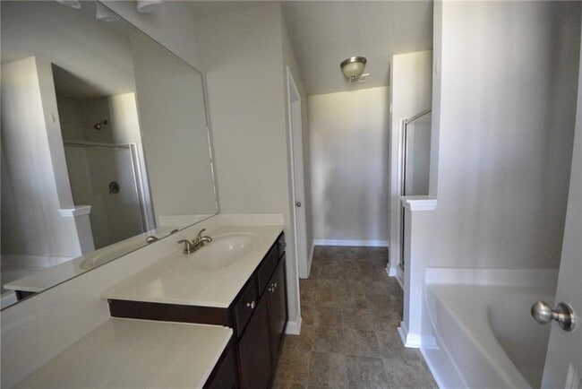 Building Photo - 4722 Beacon Ridge Ln