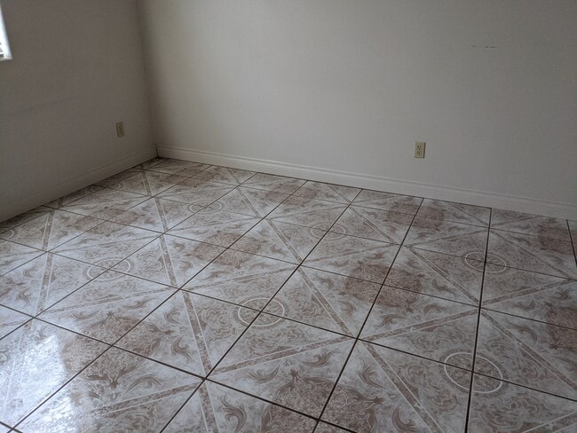 Building Photo - 8638 Rd 30