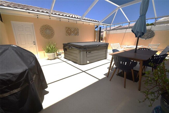 Building Photo - 5397 Davini St