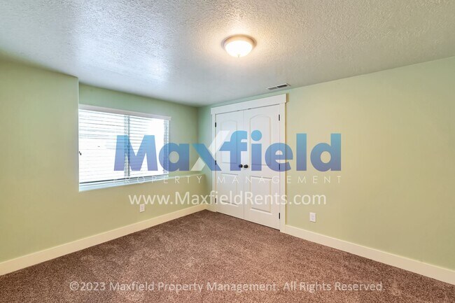Building Photo - Traverse Mountain View Home
