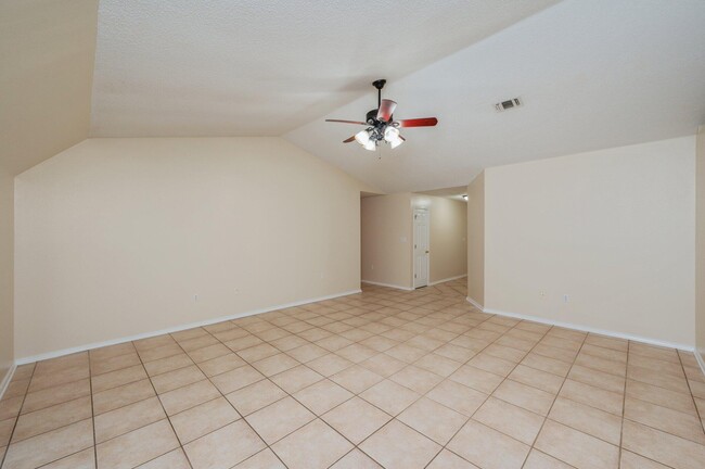 Building Photo - 3009 La Salle Ct