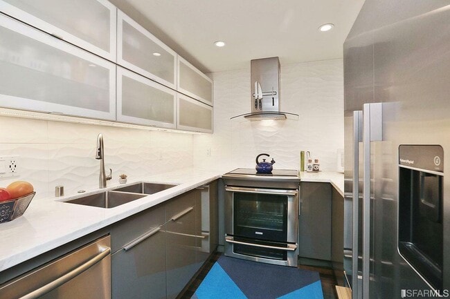 Building Photo - 601 Van Ness Ave