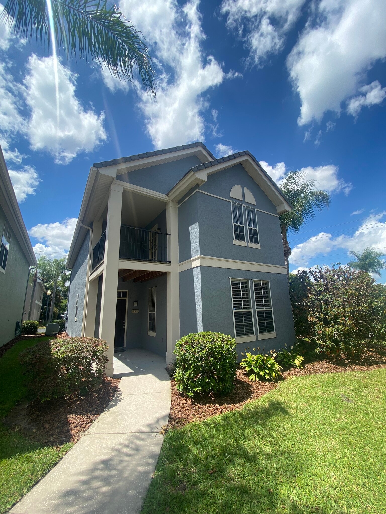 Building Photo - 4009 Sand Palm Ct