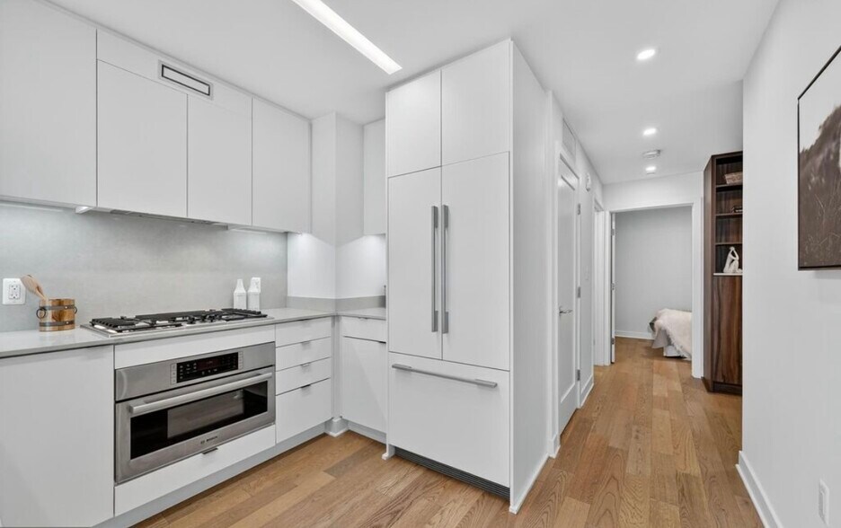 Building Photo - 37 L St SE