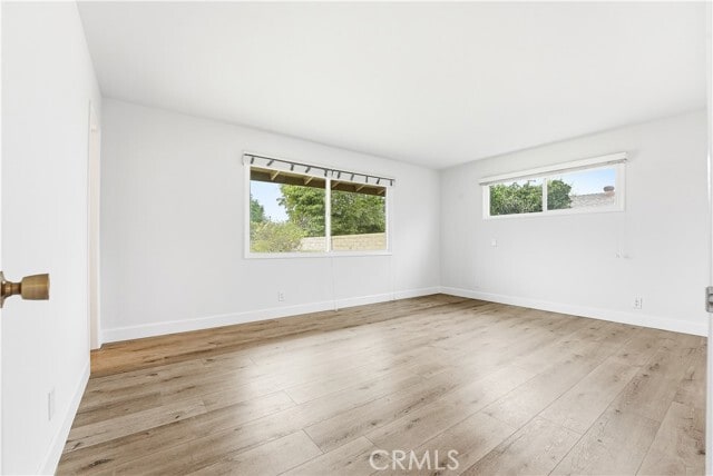 Building Photo - 1056 N Shaffer St