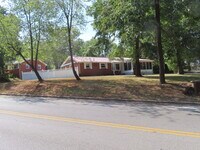 Building Photo - 298 Lafayette Rd