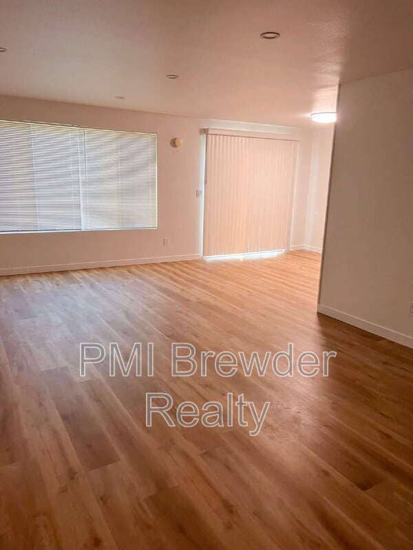 Building Photo - 9727 5th St NE