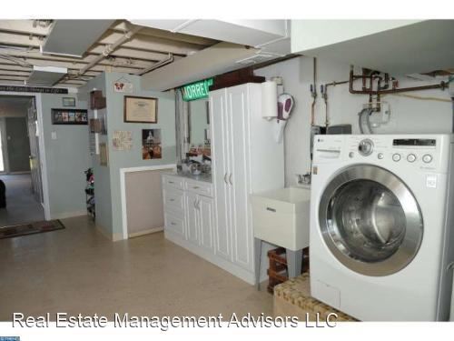 Building Photo - 2 br, 2 bath House - 3326 Elliston Circle