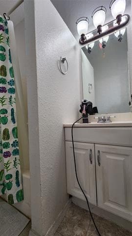 Building Photo - 145 N Kealy Ave