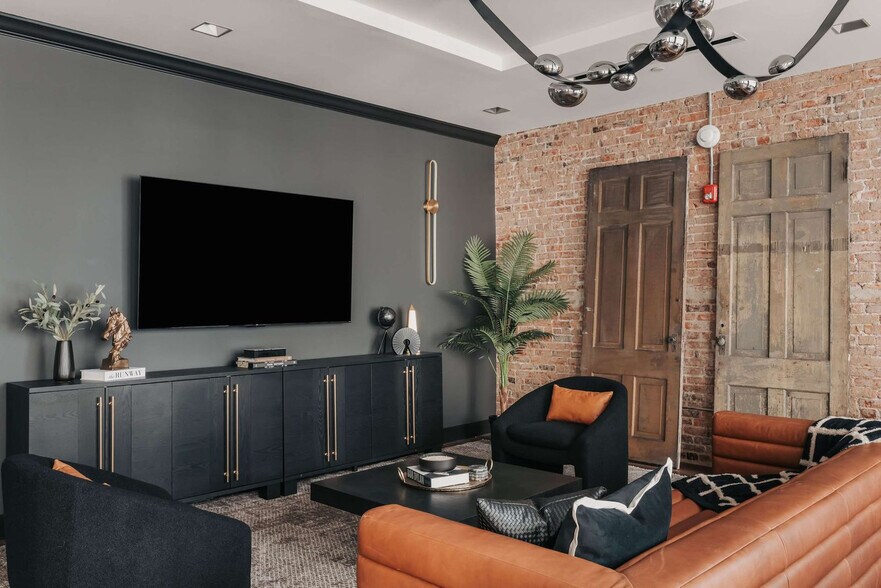 Building Photo - 240 Rep. John Lewis Way N