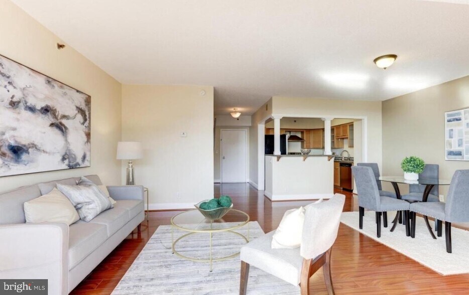 Building Photo - 5505 Seminary Rd