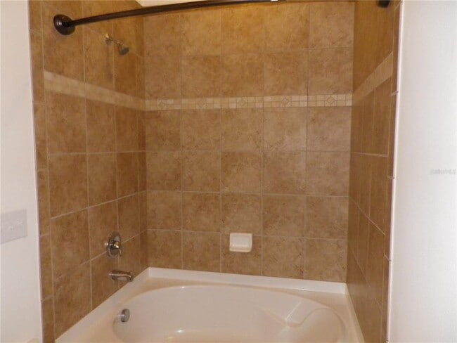 Building Photo - 15965 Fishhawk View Dr