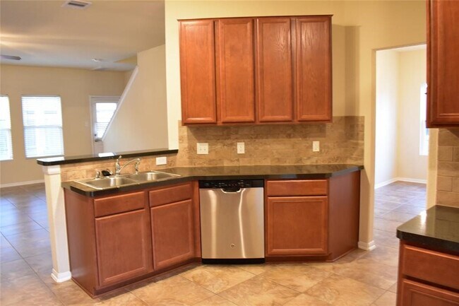 Building Photo - 18910 Windy Stone Dr