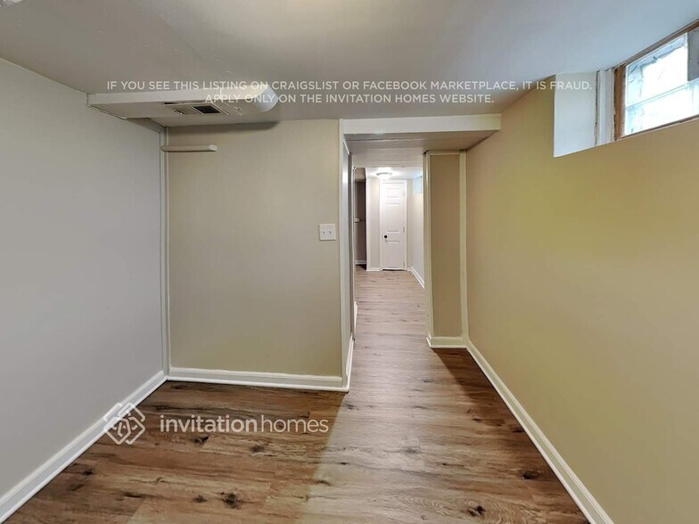 Building Photo - 5757 26th Ave S