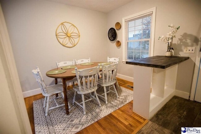 Building Photo - 150 Central Dr