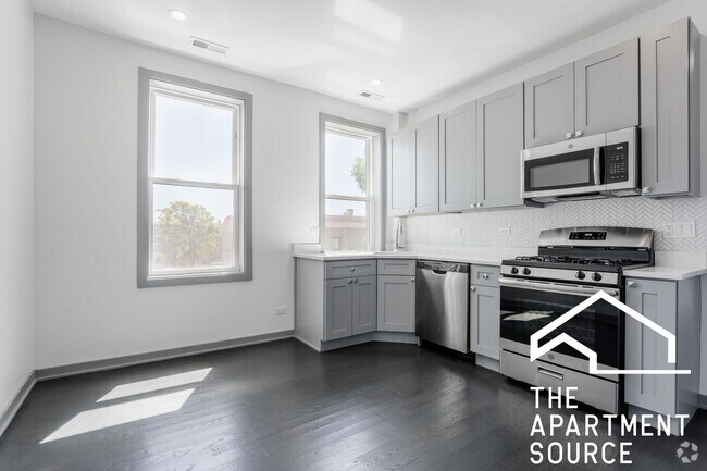 Building Photo - 2803 N Mozart St