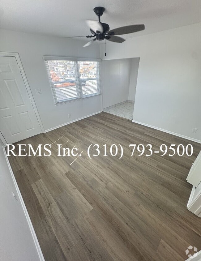 Building Photo - Remodeled 1 Bedroom Apartment in Hermosa B...