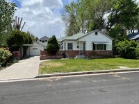 Building Photo - Cute House in Old South West Reno