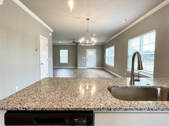 Building Photo - 2085 N Penelope Ln