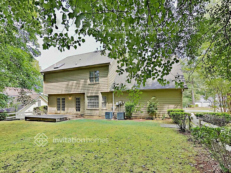 Building Photo - 1036 W Mill Dr NW