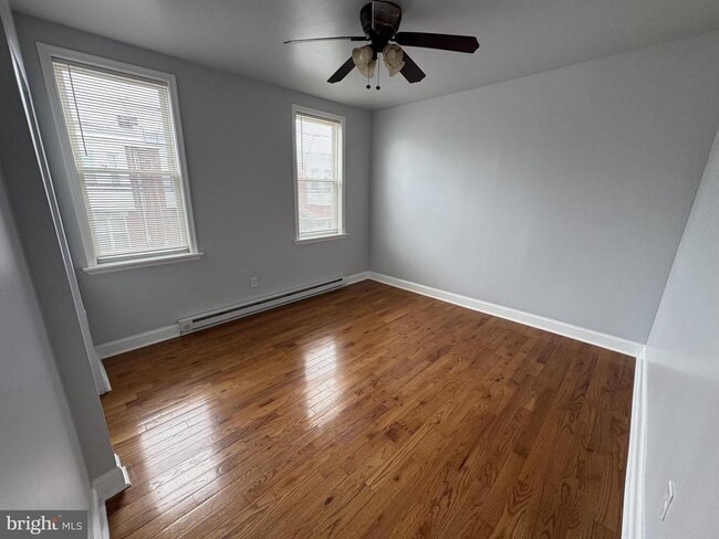 Primary Photo - 2033 McKean St