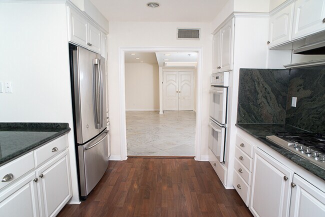 Kitchen 2 - 3650 Sapphire Dr