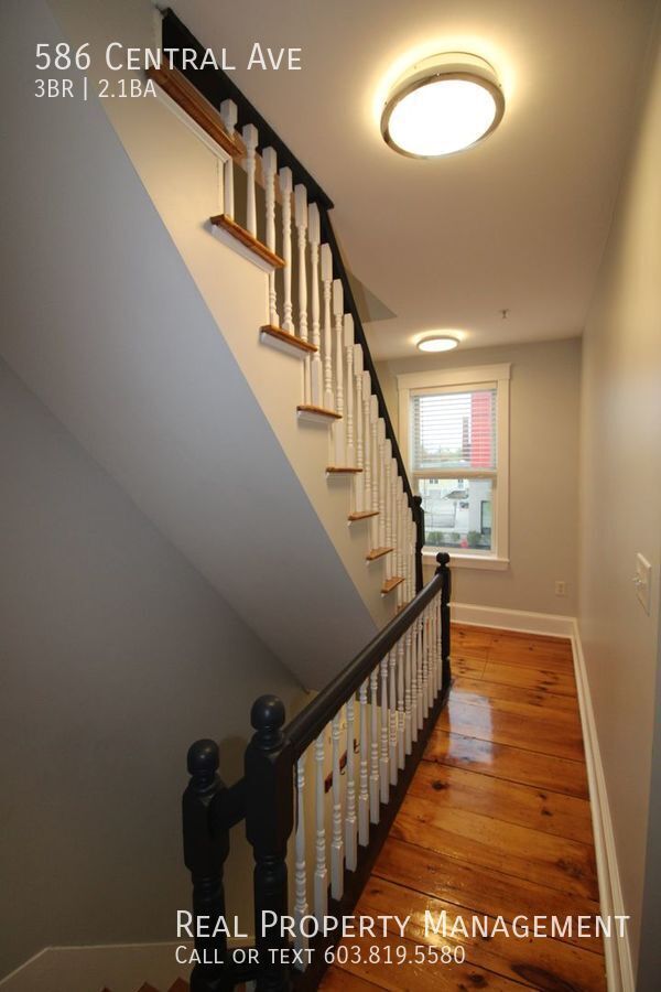 Building Photo - 586 Central Ave