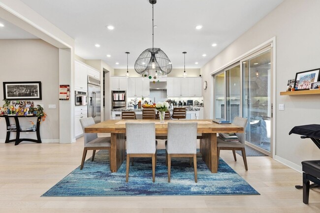 Building Photo - Beautiful 5 bedroom home in Heart of Carme...