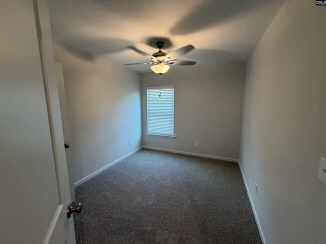 Building Photo - 2040 Armada Rd