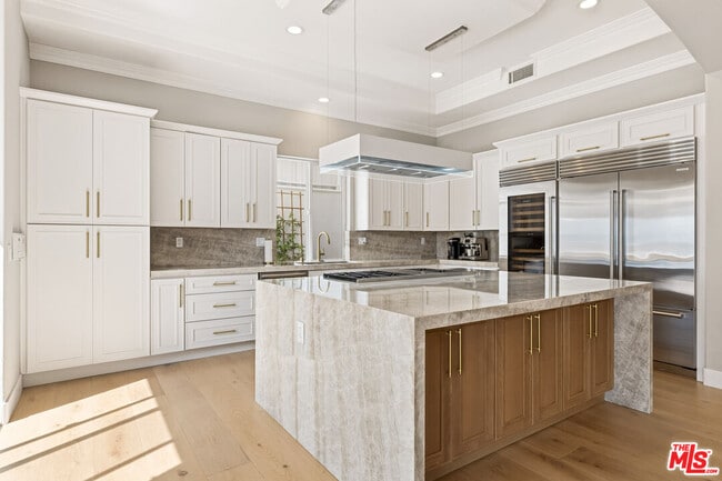 Building Photo - 1832 11th St