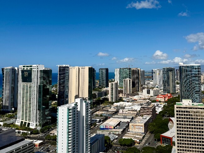 Building Photo - 1388 Kapiolani Blvd