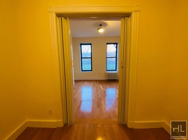 Building Photo - AMSTERDAM AVENUE