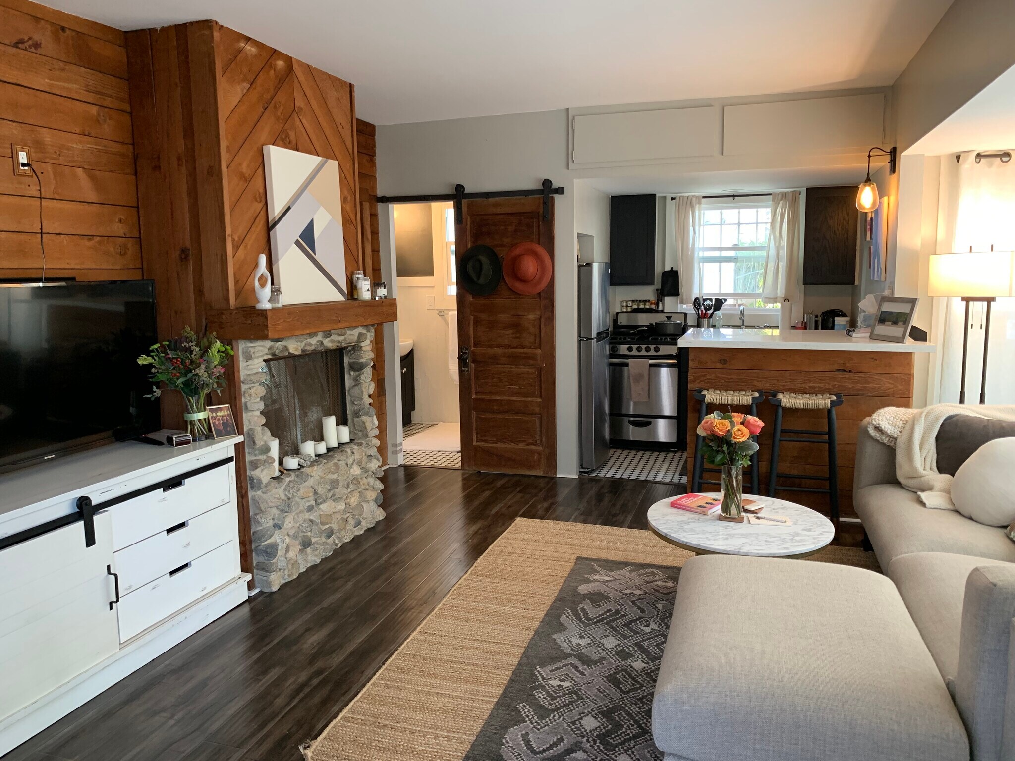 Building Photo - 257 Windward Ave