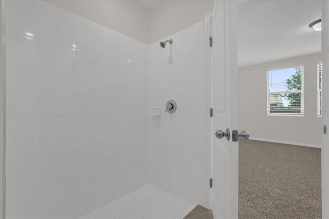 Building Photo - 5526 Clove Row