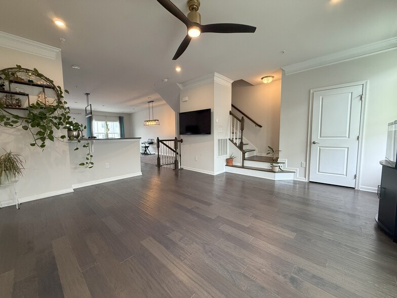 Gathering Room - 406 Blue Welsh St