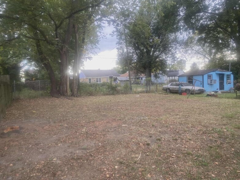 Building Photo - 95 W Mallory Ave