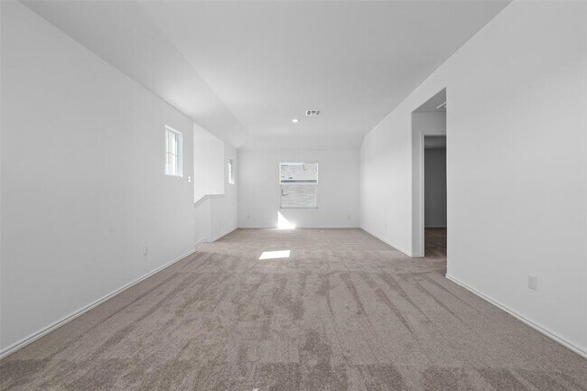 Building Photo - 105 Allegro Dr