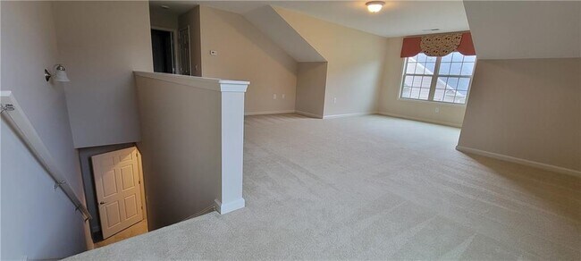 Building Photo - 4565 Flycatcher Dr