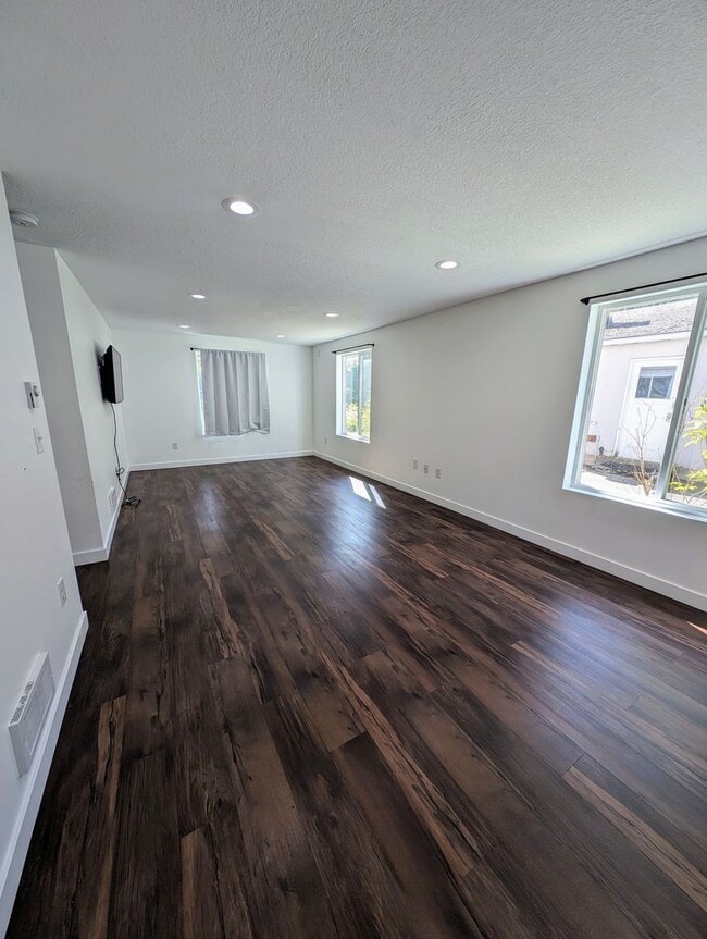 Building Photo - Large 4 Bedroom Home for rent in PO - Over Two Acres and Room to Roam!