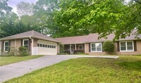 Building Photo - 210 Buck Run