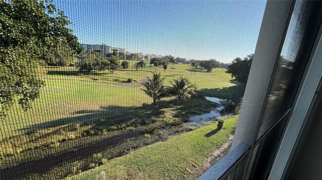 Building Photo - 2671 S Course Dr