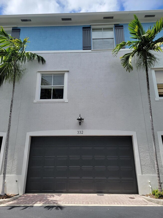 Building Photo - 332 Atlantic Grove Way