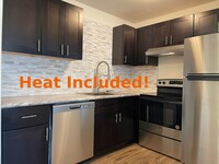 Building Photo - Bright 2-Bedroom Apartment with Private De...